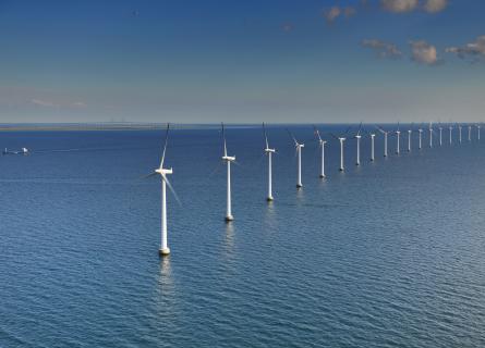 Windräder im Meer 